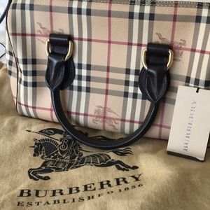 Burberry purse. New with tags